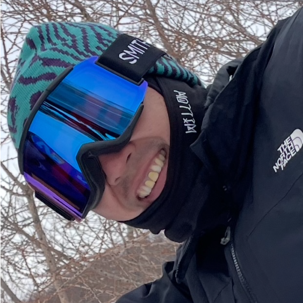 監修者 ムラサキスポーツ オンラインストア店長 鵜生川 健太（うぶかわけんた）