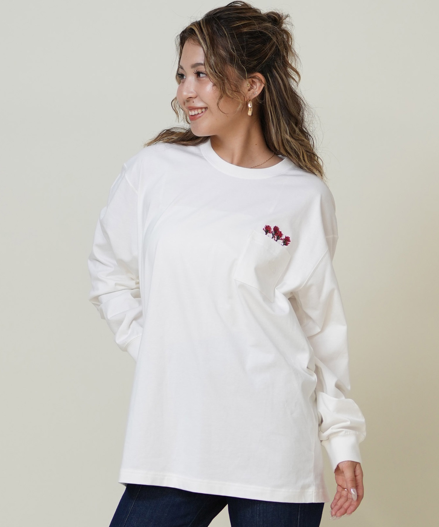 THE NORTH FACE ザ・ノース・フェイス 長袖 Tシャツ ロンT レディース 刺繍 花 ロングスリーブフラッシュドライフラワーロゴティー NT82535(OW-S)