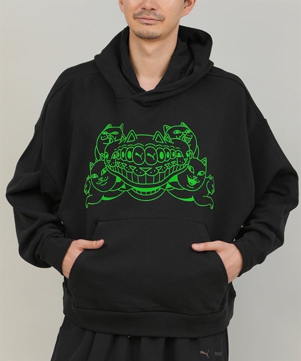 9月27日発売 PUMA プーマ × RIPNDIP リップンディップ コラボ メンズ ボクシー グラフィック フーディ プルオーバー パーカー 裏毛 632414(01-M)