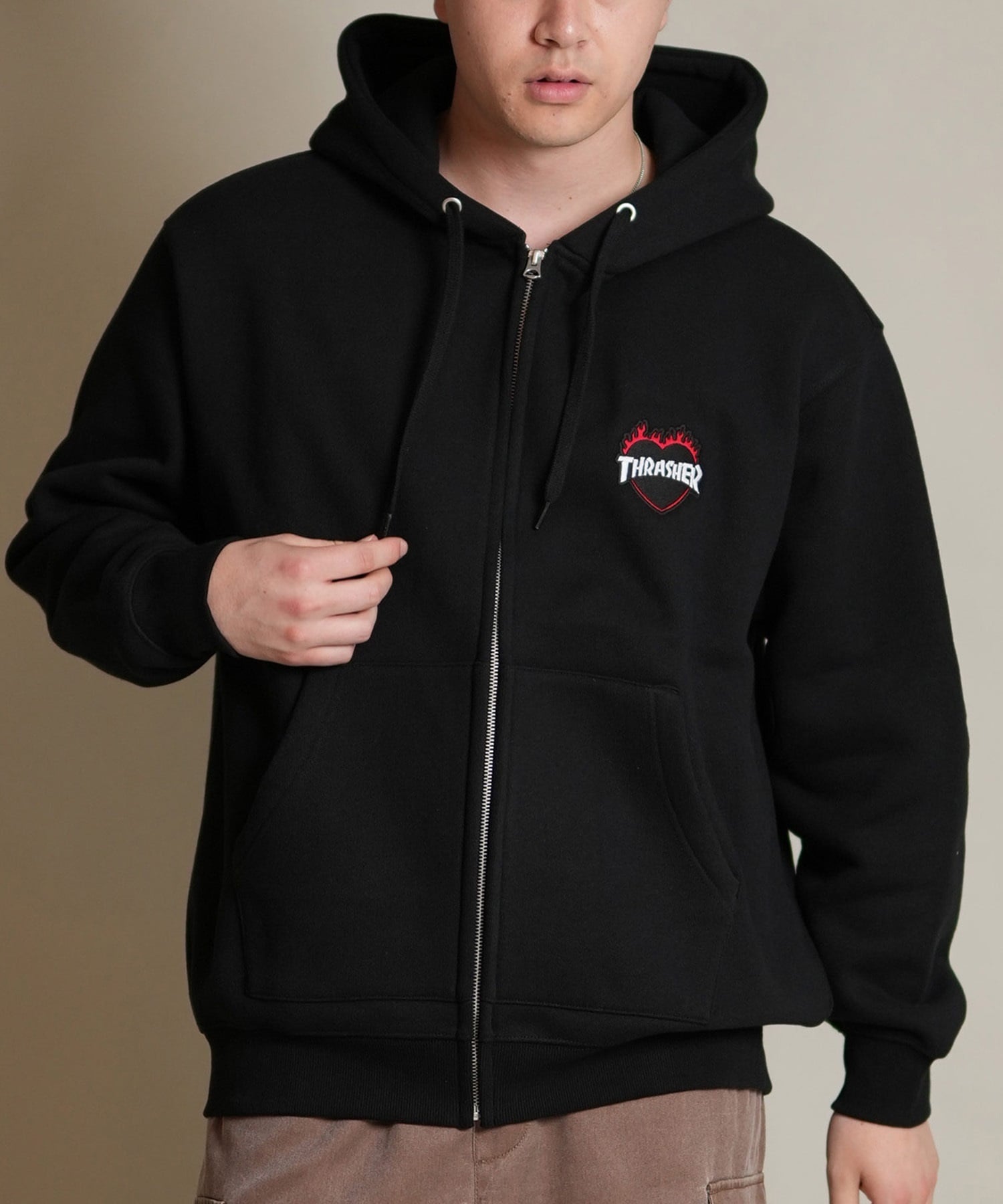 THRASHER スラッシャー ジップアップ パーカー メンズ スウェット フーディー ロゴ ワンポイント 裏起毛 254TH1PK065(BLK-M)