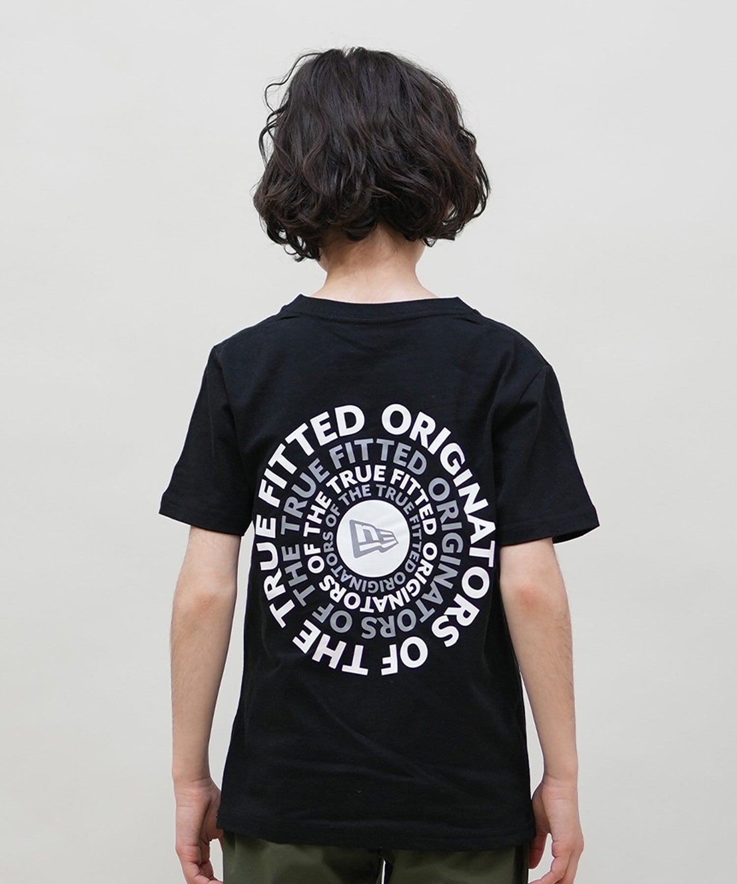 NEW ERA ニューエラ 半袖 Tシャツ キッズ バックプリント Youth 半袖 コットン Tシャツ Circle OOTTF 14414391(BLK-130cm)