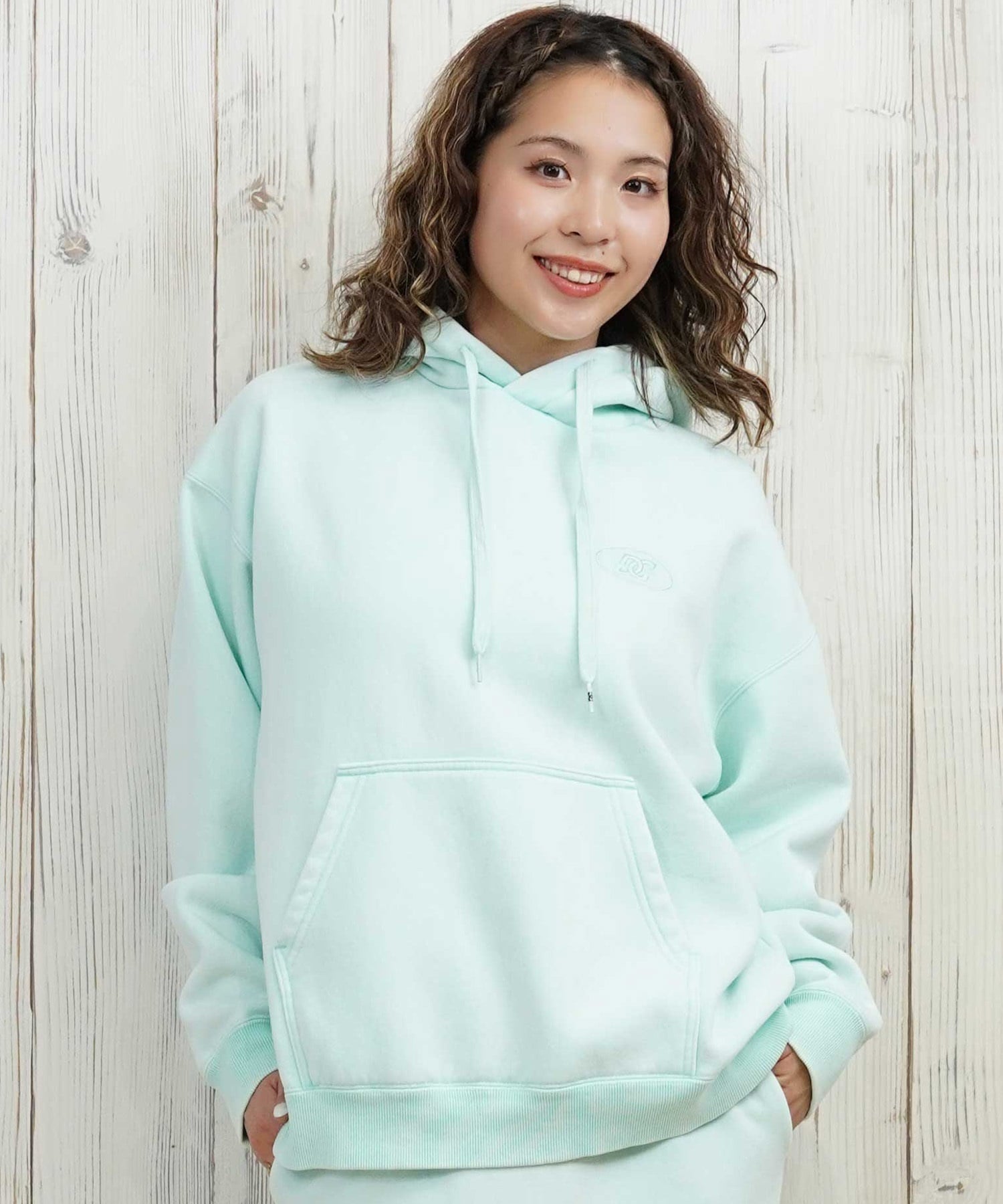 DC ディーシー プルオーバー パーカー レディース クロップド丈 ショート丈 裏起毛 LPO254308(BES-M)