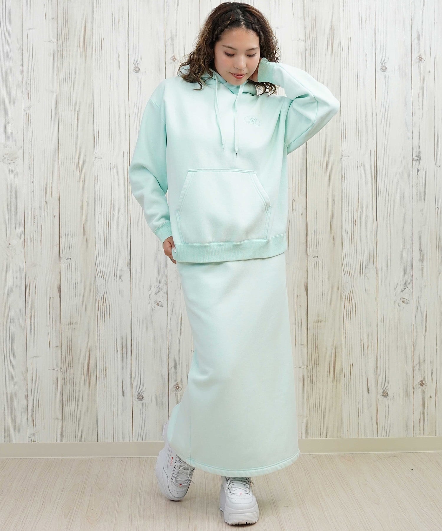 DC ディーシー プルオーバー パーカー レディース クロップド丈 ショート丈 裏起毛 LPO254308(BES-M)