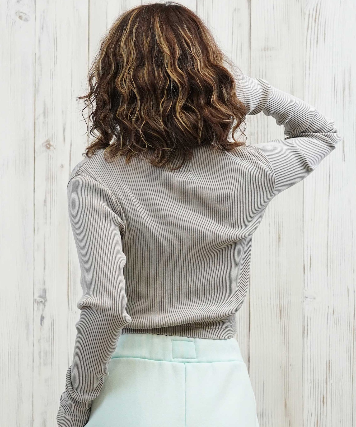 DC ディーシー 長袖 Tシャツ ロンT レディース クロップド丈 ショート丈 ジップアップ TELECO ZIP CARDIGAN LCD254310(BES-M)