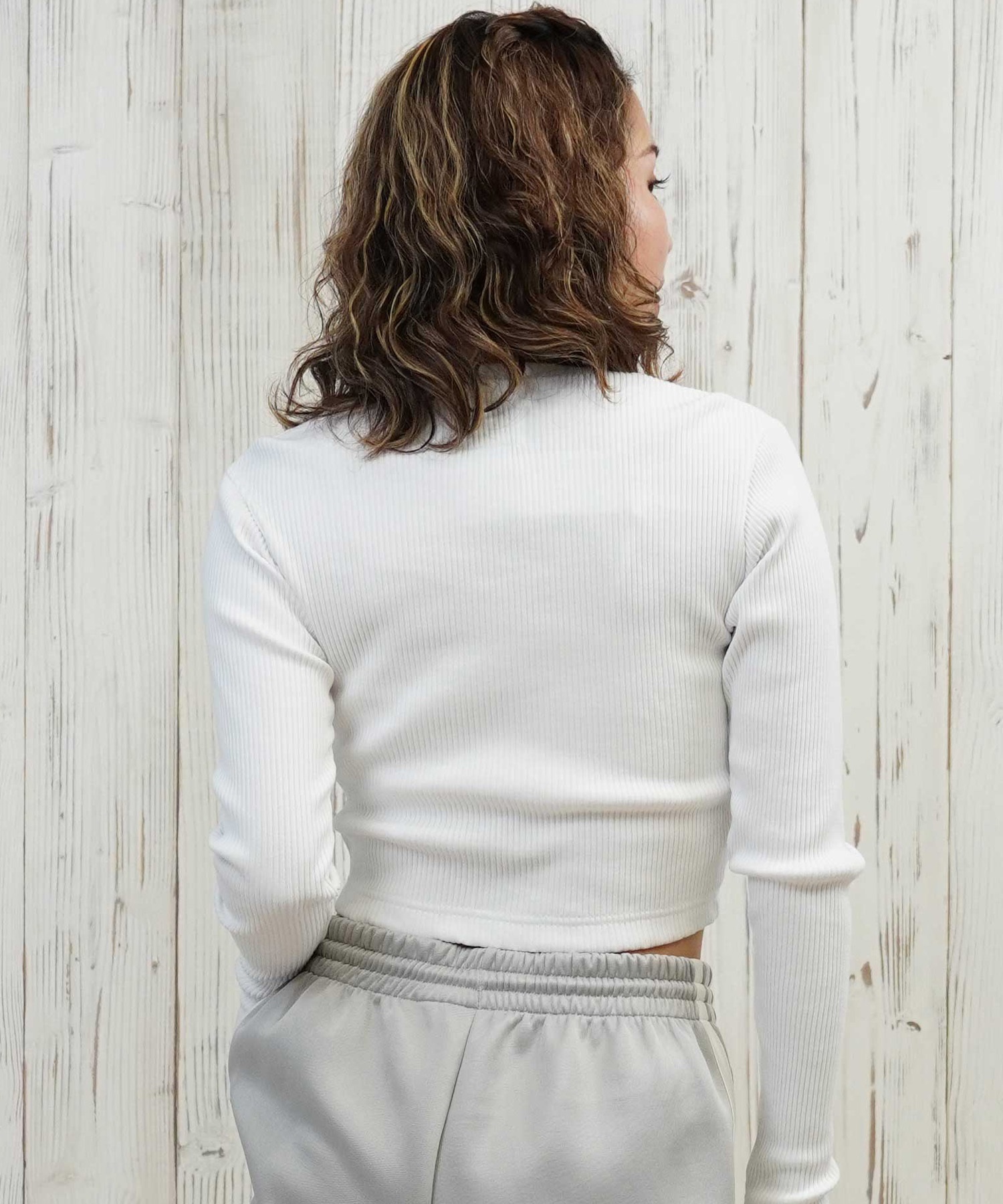 DC ディーシー 長袖 Tシャツ ロンT レディース クロップド丈 ショート丈 ジップアップ TELECO ZIP CARDIGAN LCD254310(BES-M)