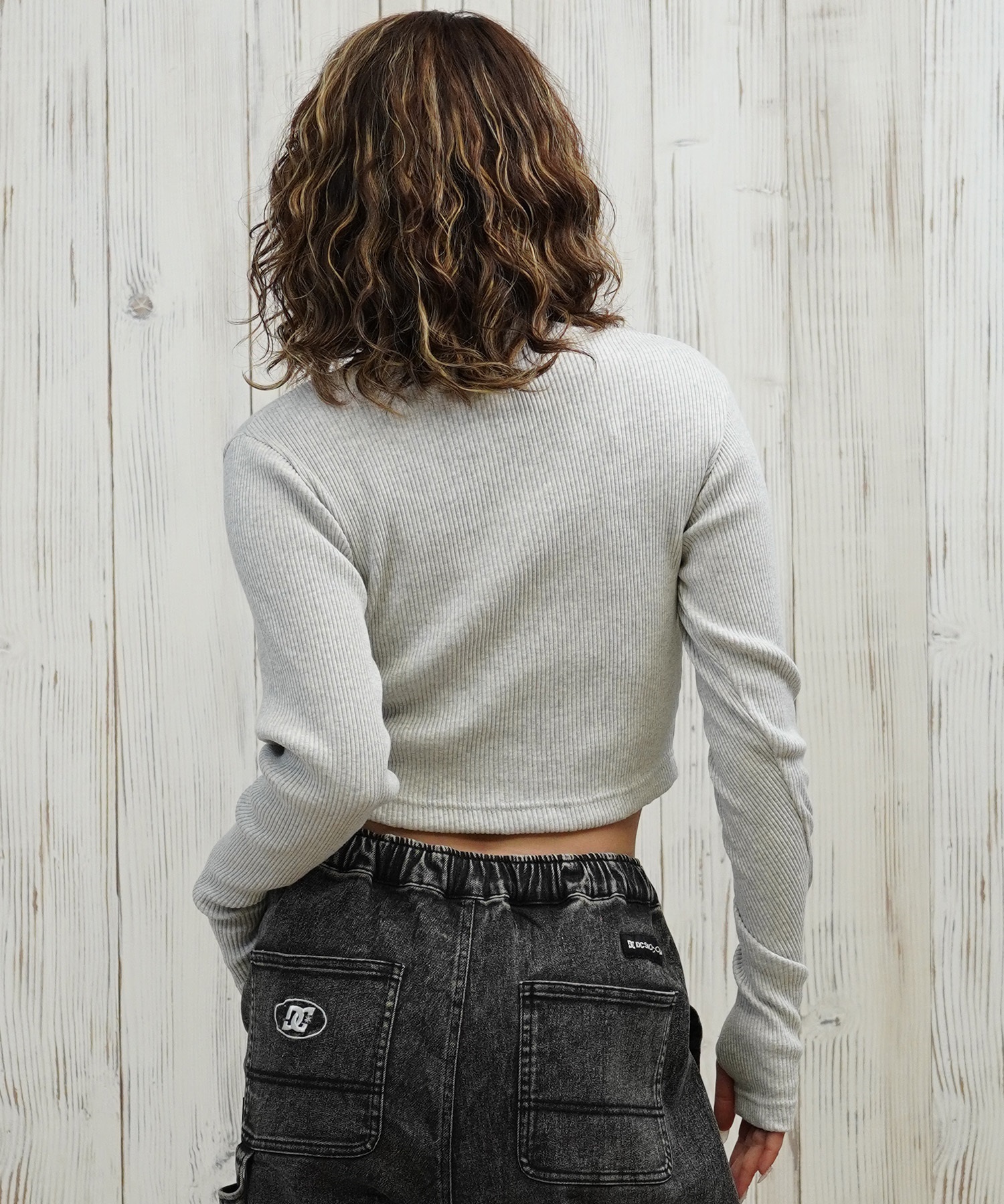 DC ディーシー 長袖 Tシャツ ロンT レディース クロップド丈 ショート丈 シンプル TELECO SHORT LS LLT254311(BES-M)