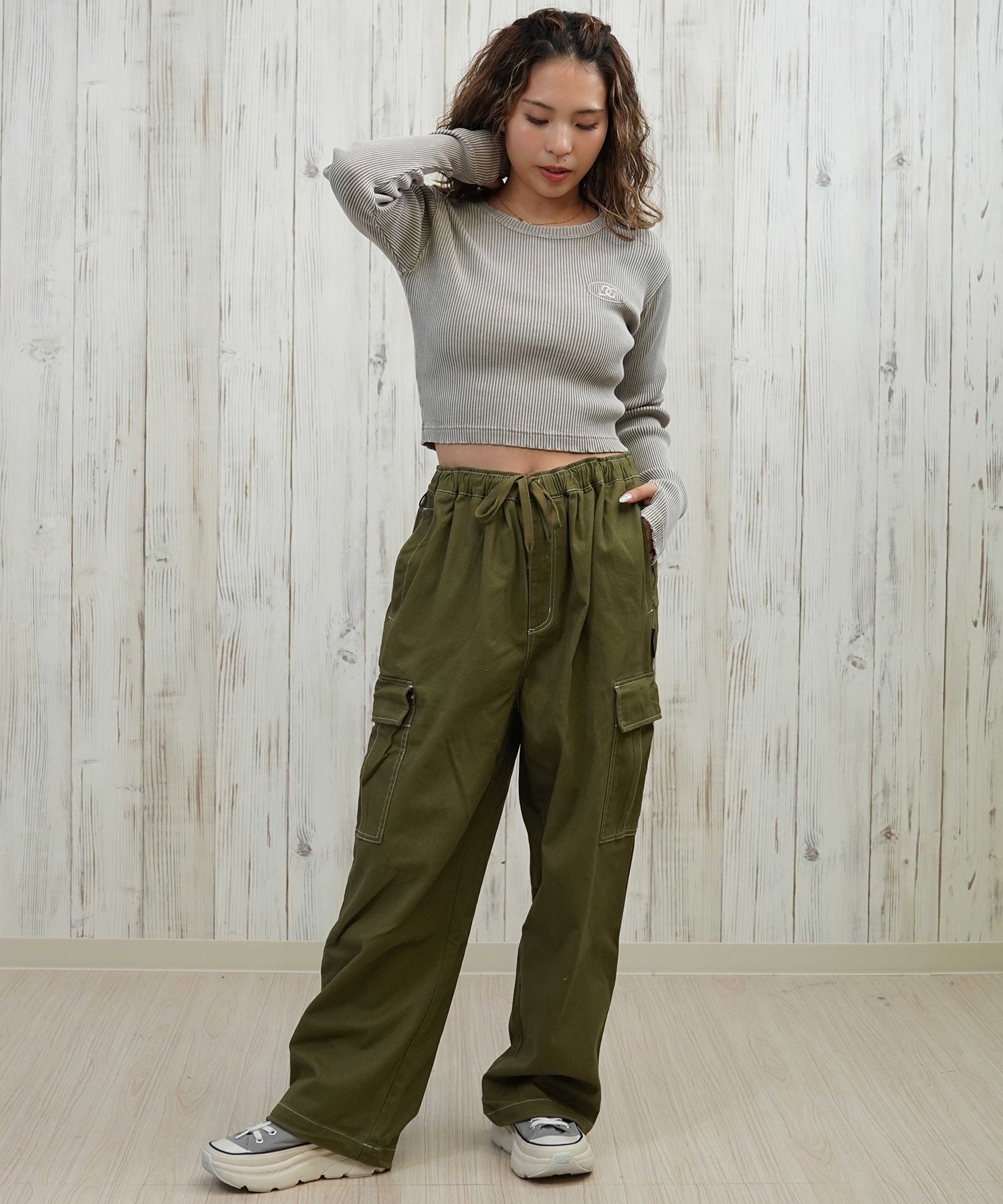 DC ディーシー 長袖 Tシャツ ロンT レディース クロップド丈 ショート丈 シンプル TELECO SHORT LS LLT254311(BES-M)