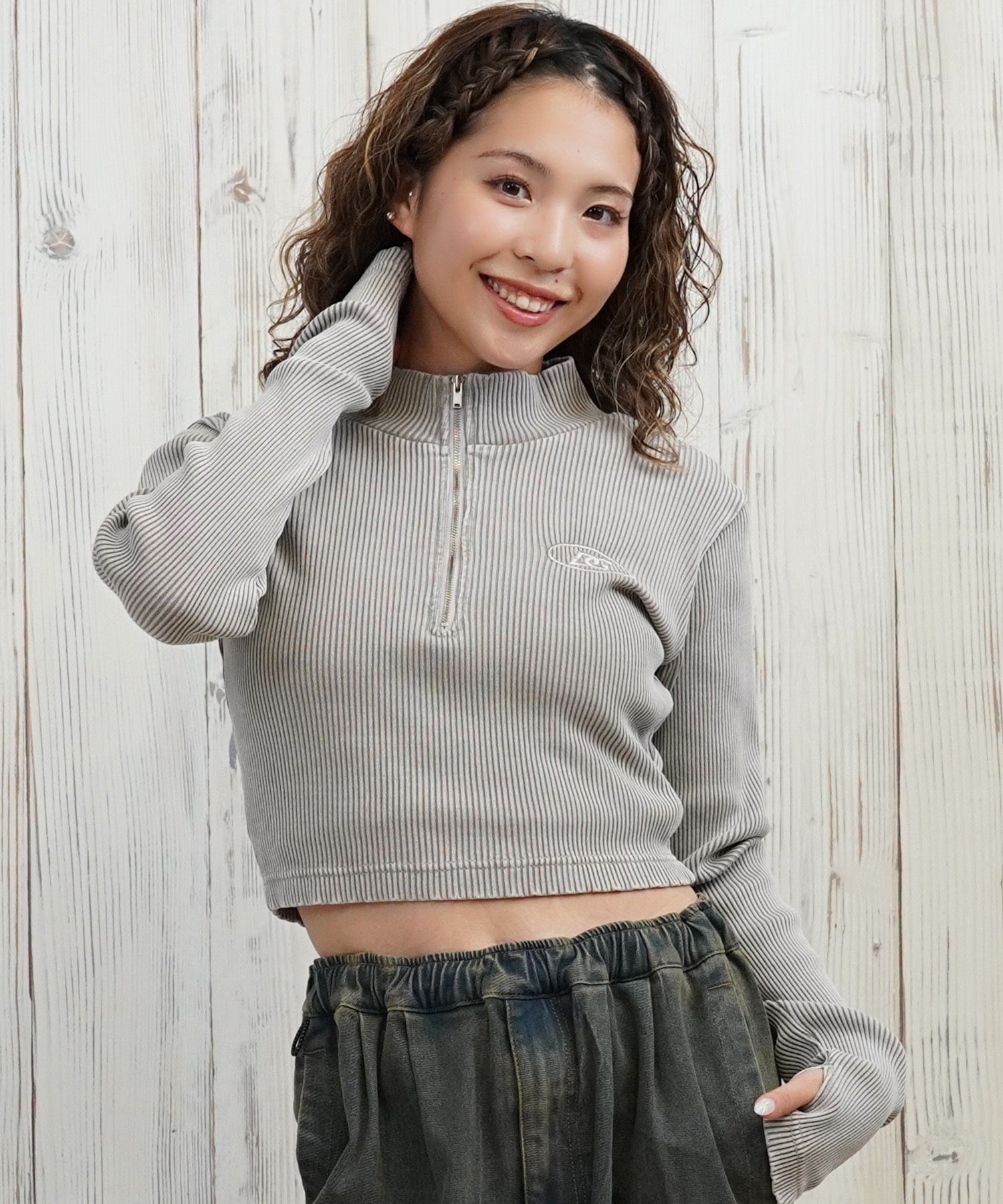 DC ディーシー 長袖 Tシャツ ロンT レディース クロップド丈 ショート丈 ハーフジップ LLT254312(BES-M)