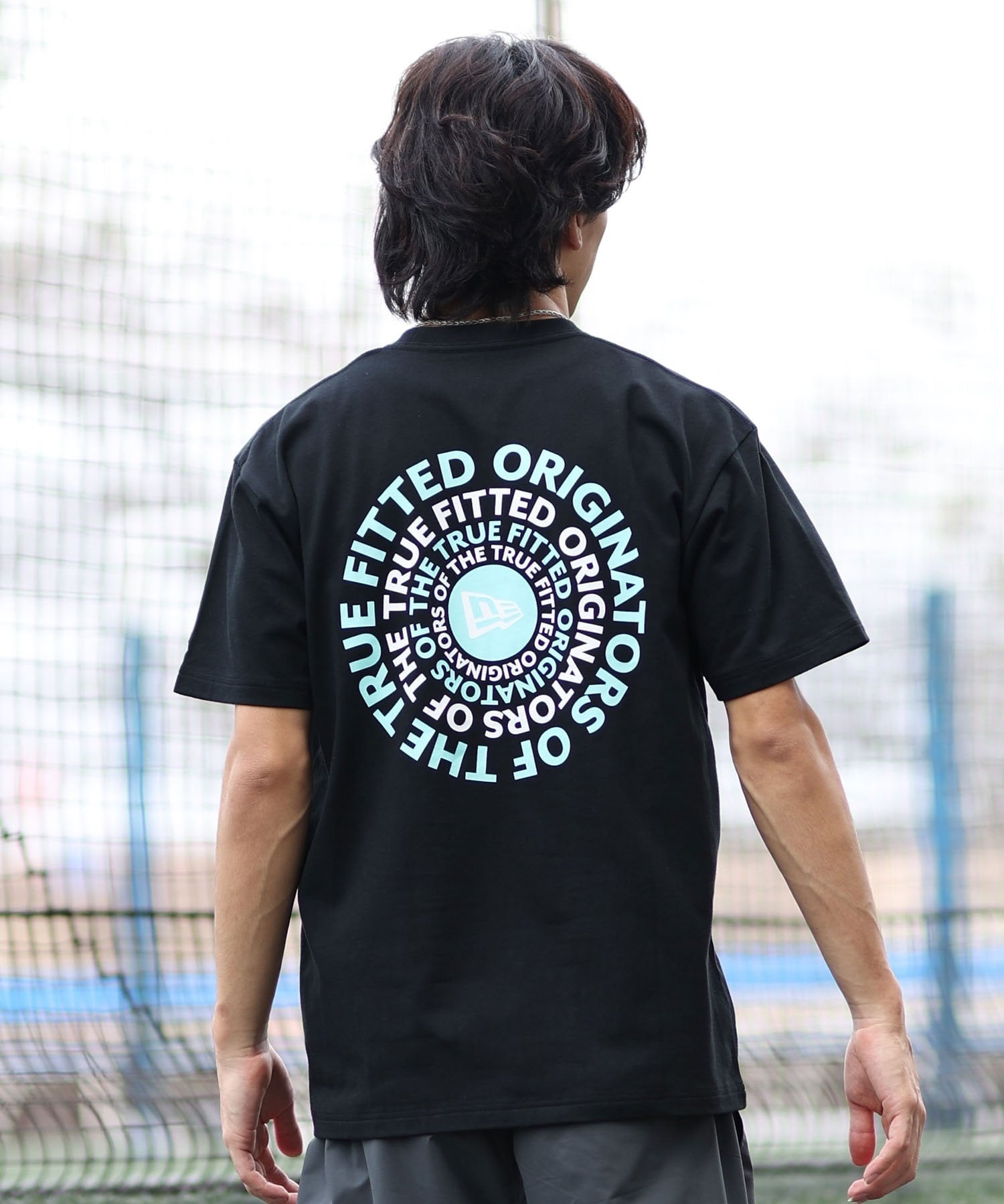 NEW ERA ニューエラ 半袖 Tシャツ メンズ ロゴ バックプリント Circle OOTTF 14410112(BK/BL-M)