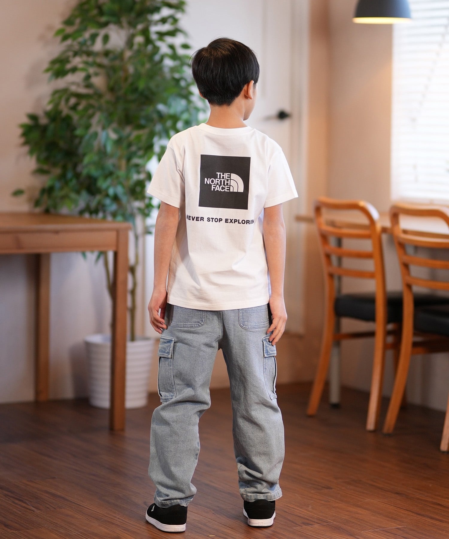 THE NORTH FACE ザ・ノース・フェイス Tシャツ キッズ 半袖 ショートスリーブバックスクエアロゴティー NTJ32538(W-130cm)