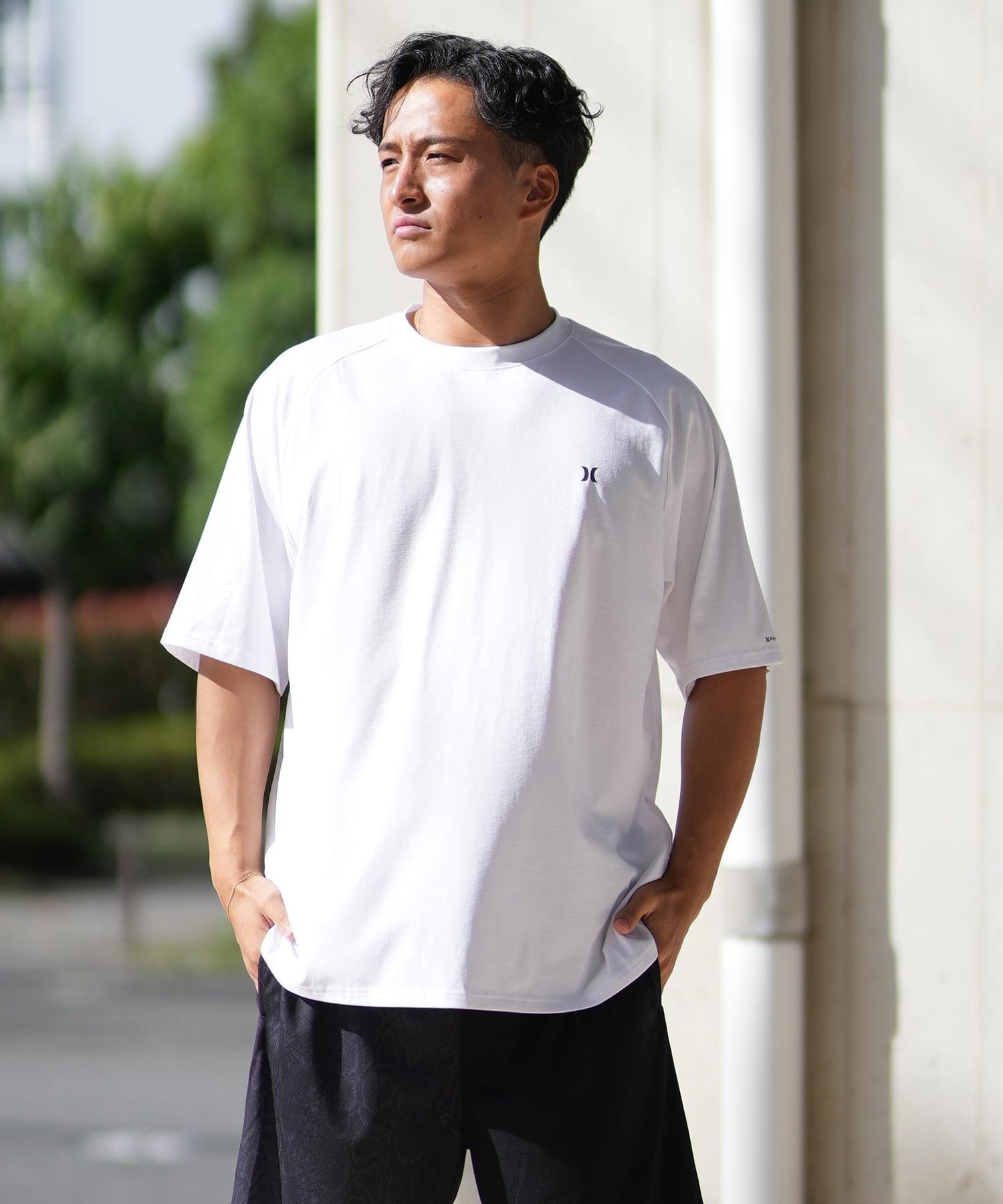 Hurley ハーレー ラッシュガード 半袖 メンズ Tシャツ バックプリント オーバーサイズ 水陸両用 UVカット MUSS251030(WHT-M)