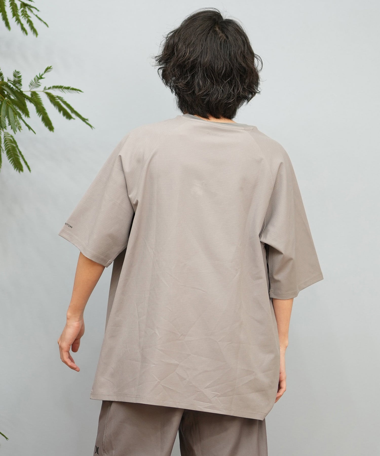 Hurley ハーレー 水着 ラッシュガード 半袖 Tシャツ メンズ ワンポイント ロゴ 水陸両用 撥水 吸水速乾 MUSS251089(WHT-M)