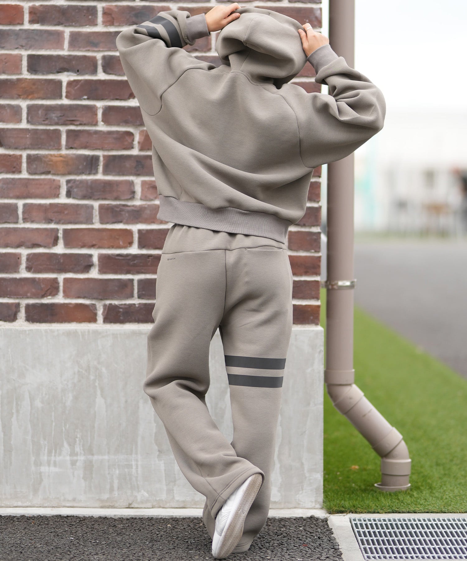 Hurley ハーレー プルオーバー パーカー レディース PHANTOMシリーズ セットアップ対応 ロゴ PHANTOM SWEAT BLOCK PARTY HOODIE WUFF252001(BLK-S)