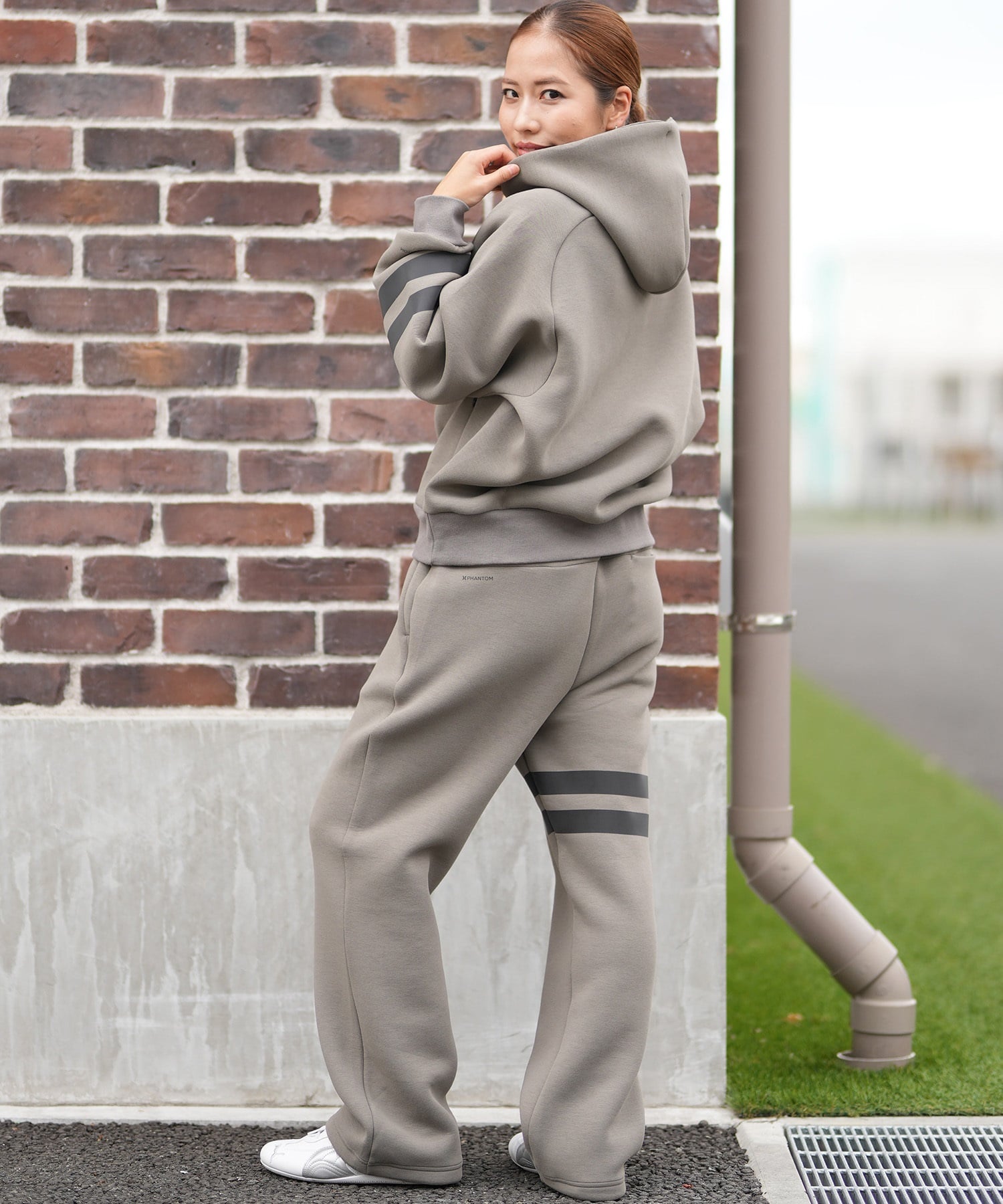 Hurley ハーレー プルオーバー パーカー レディース PHANTOMシリーズ セットアップ対応 ロゴ PHANTOM SWEAT BLOCK PARTY HOODIE WUFF252001(BLK-S)