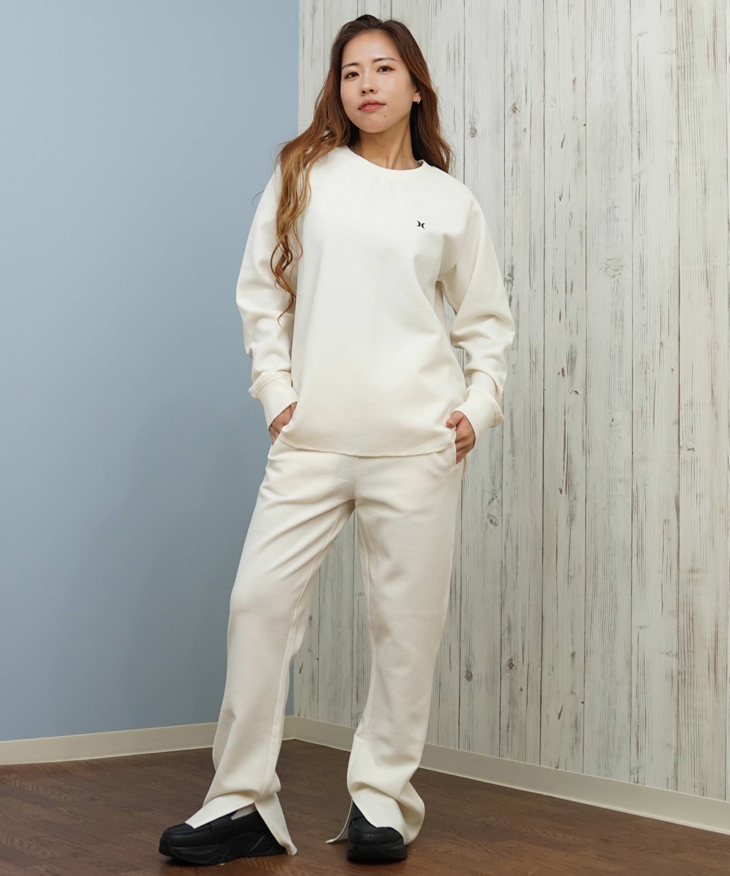 Hurley ハーレー 長袖 Tシャツ ロンT レディース サーマル ワッフル素材 ロゴ ワンポイント セットアップ対応 THERMAL LS TEE WCLS252046(OWHT-M)