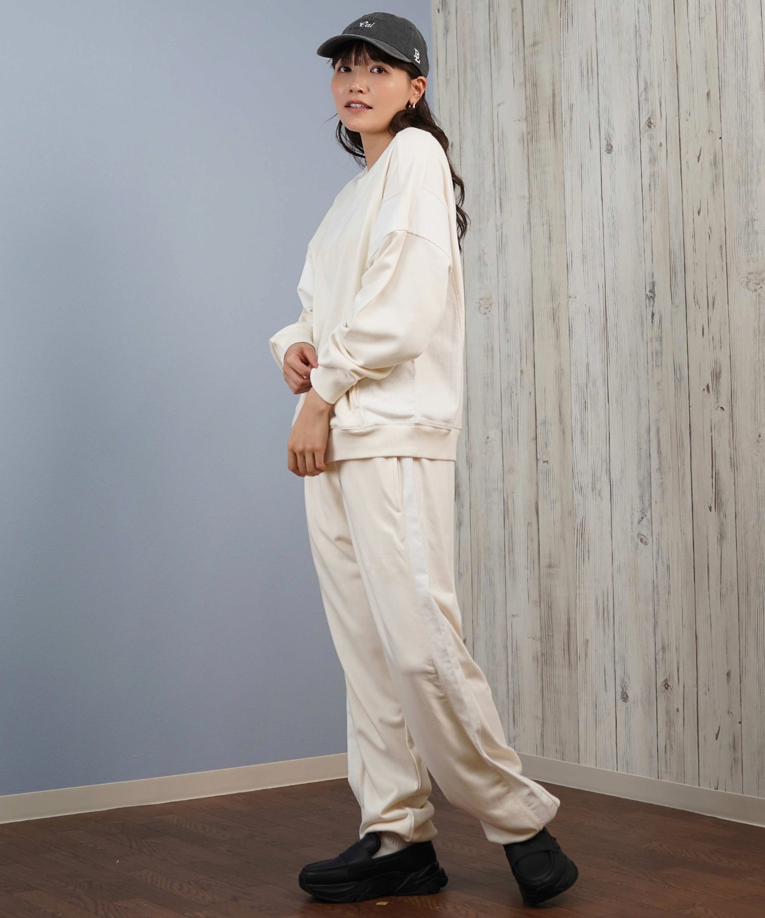 Hurley ハーレー ロングパンツ レディース スウェット ライン ウエストゴム 異素材ミックス セットアップ対応 TERRY CDR SWITCHING PANTS WCFB252024(OWHT-M)