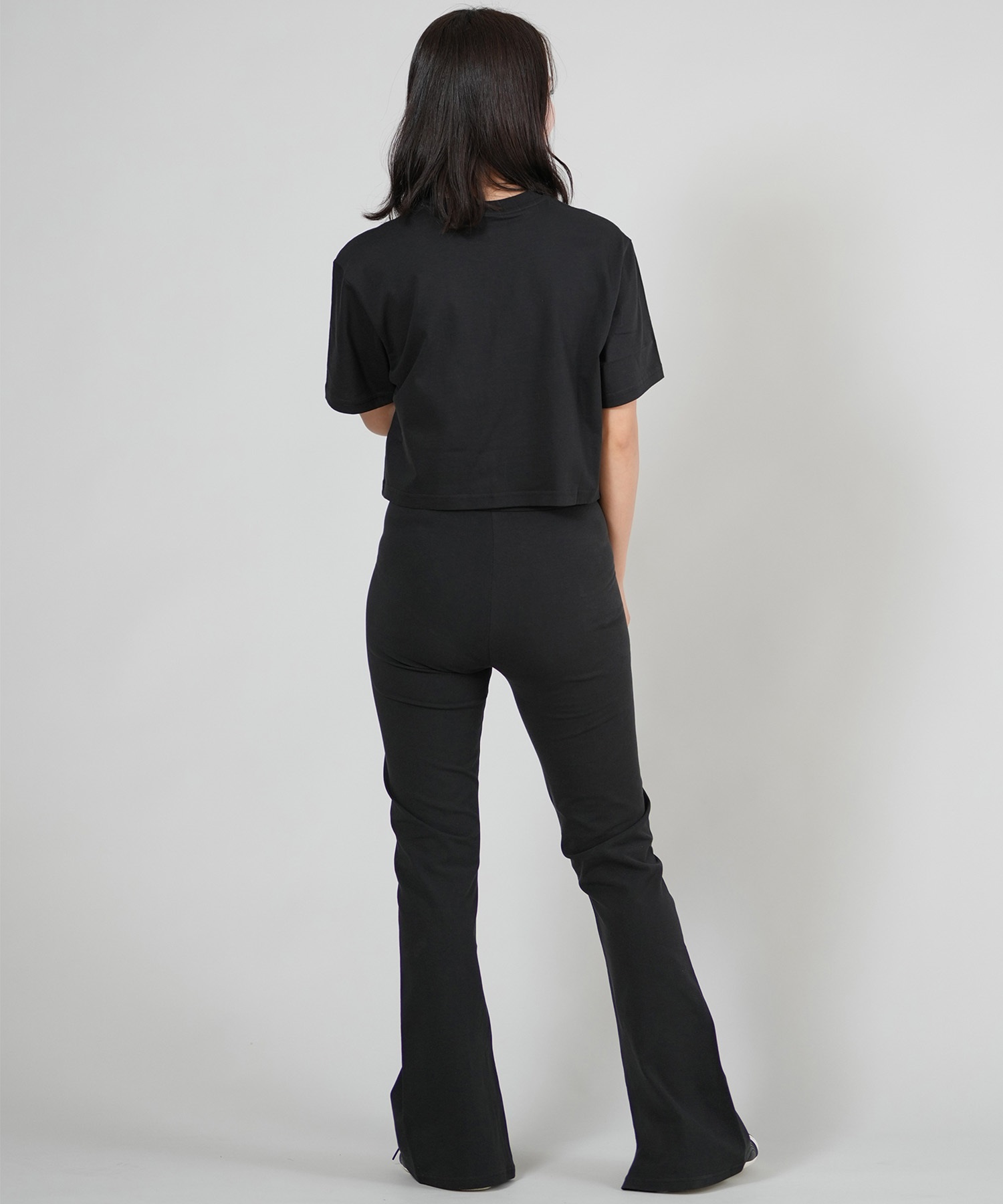 PUMA プーマ ロングパンツ レディース フレアパンツ BLACKPINK ROSE 韓国 ROSE SLIM PINTUCK FLARE 635156(01-XS)