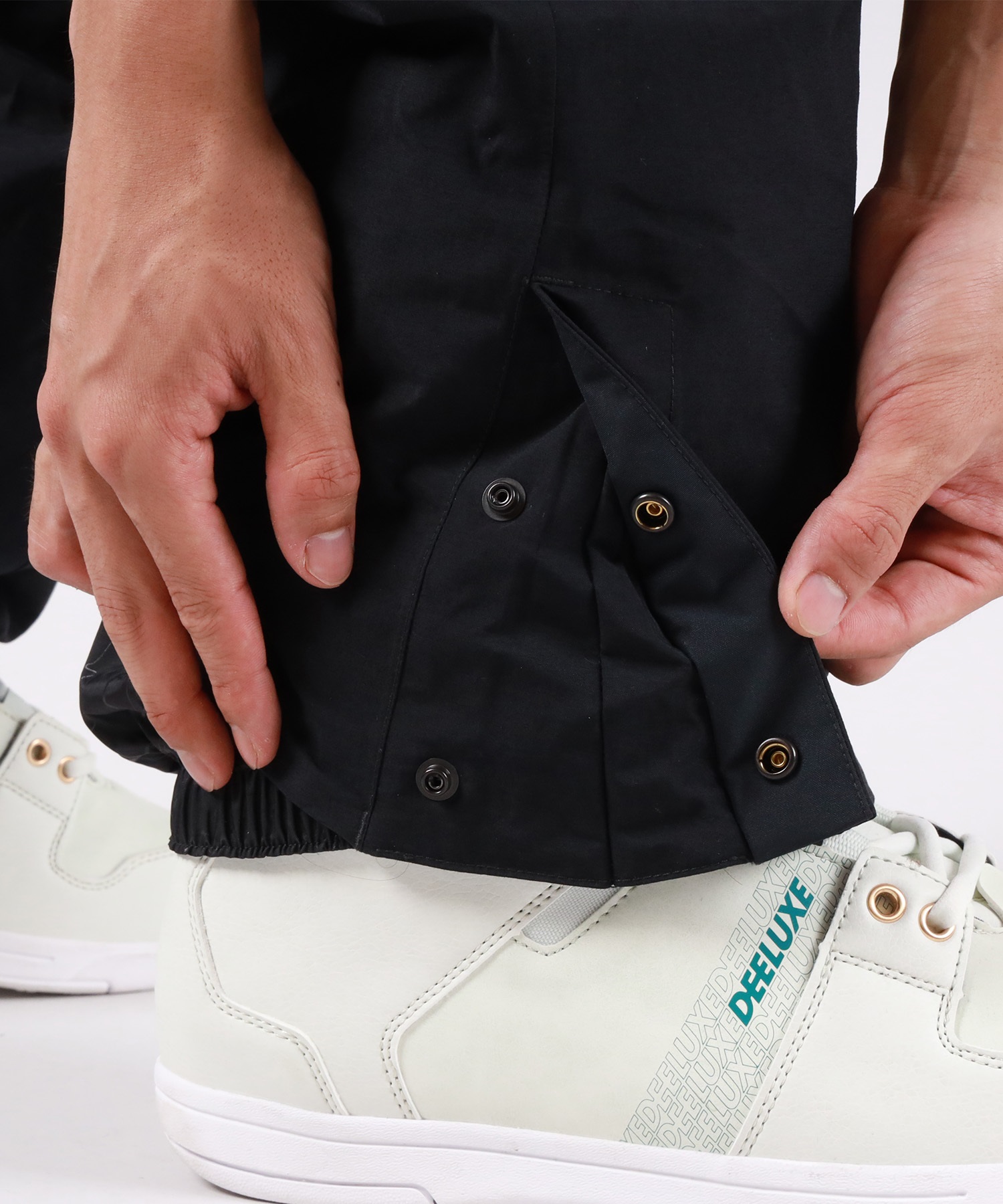 686 シックスエイトシックス GORE-TEX DISPATCH BIB スノーボード ウェア パンツ ユニセックス ゴアテックス 25-26モデル MM A17【2526】(BLK-M)