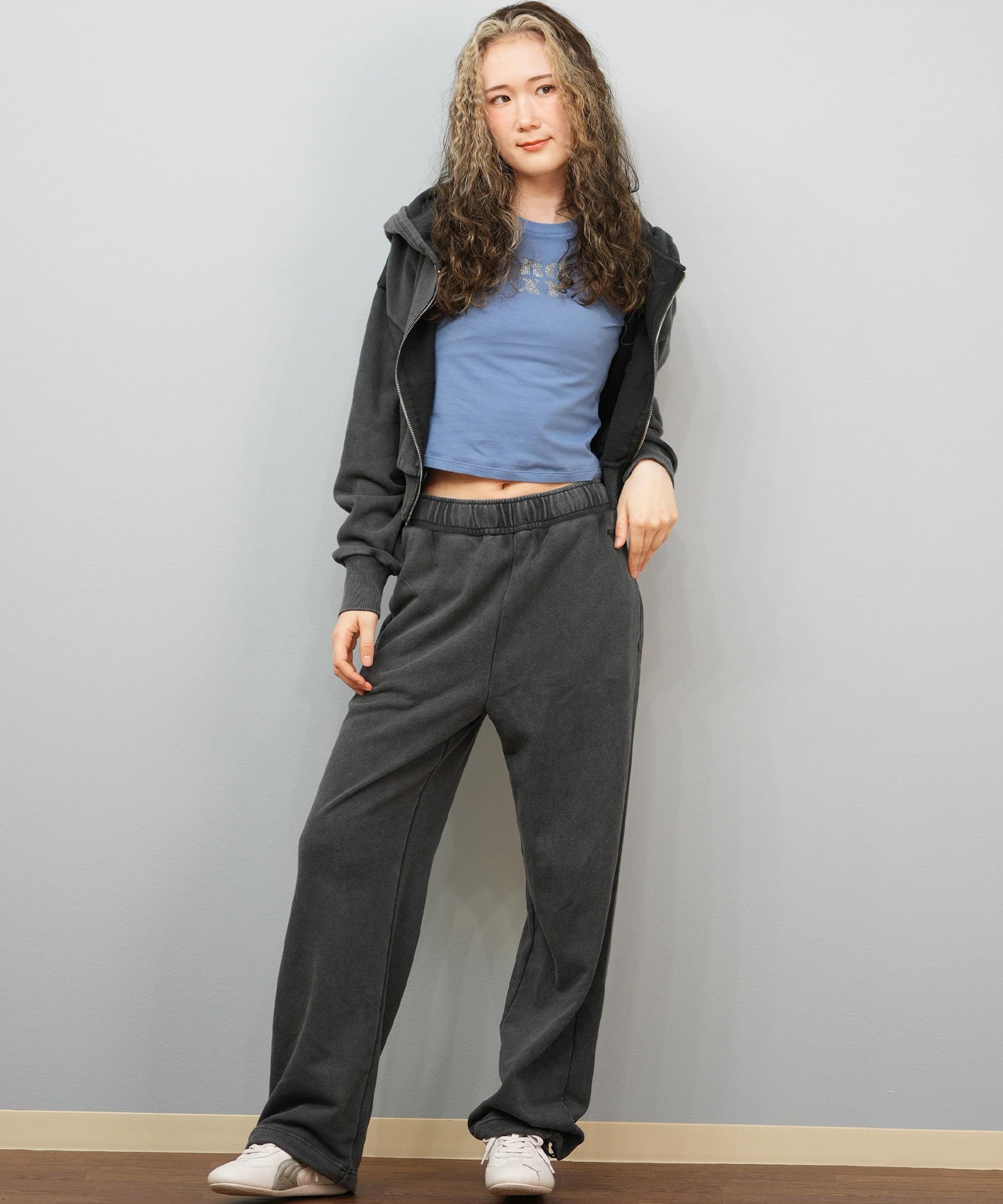 ROXY ロキシー ジップアップ パーカー レディース ウォッシュ加工 クロップド丈 ショート丈 セットアップ対応 YOLO ZIP RZP254034(BBK-S)