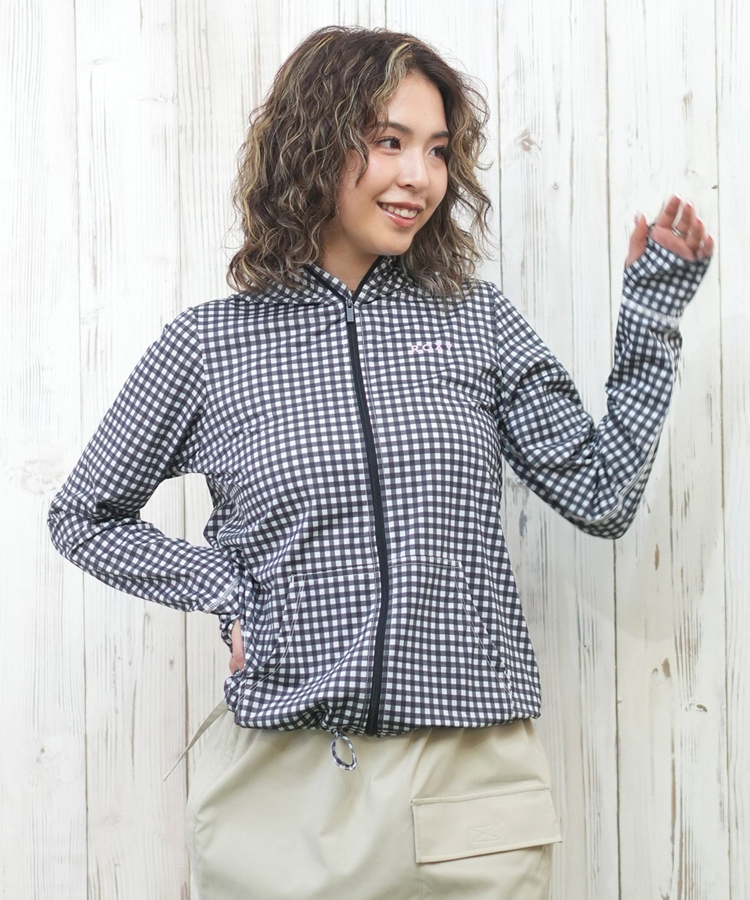 ROXY ロキシー 水着 レディース ラッシュガード ジップアップ パーカー UVカット 接触冷感 速乾 軽量 AURORA RLY251029(WHT-S)