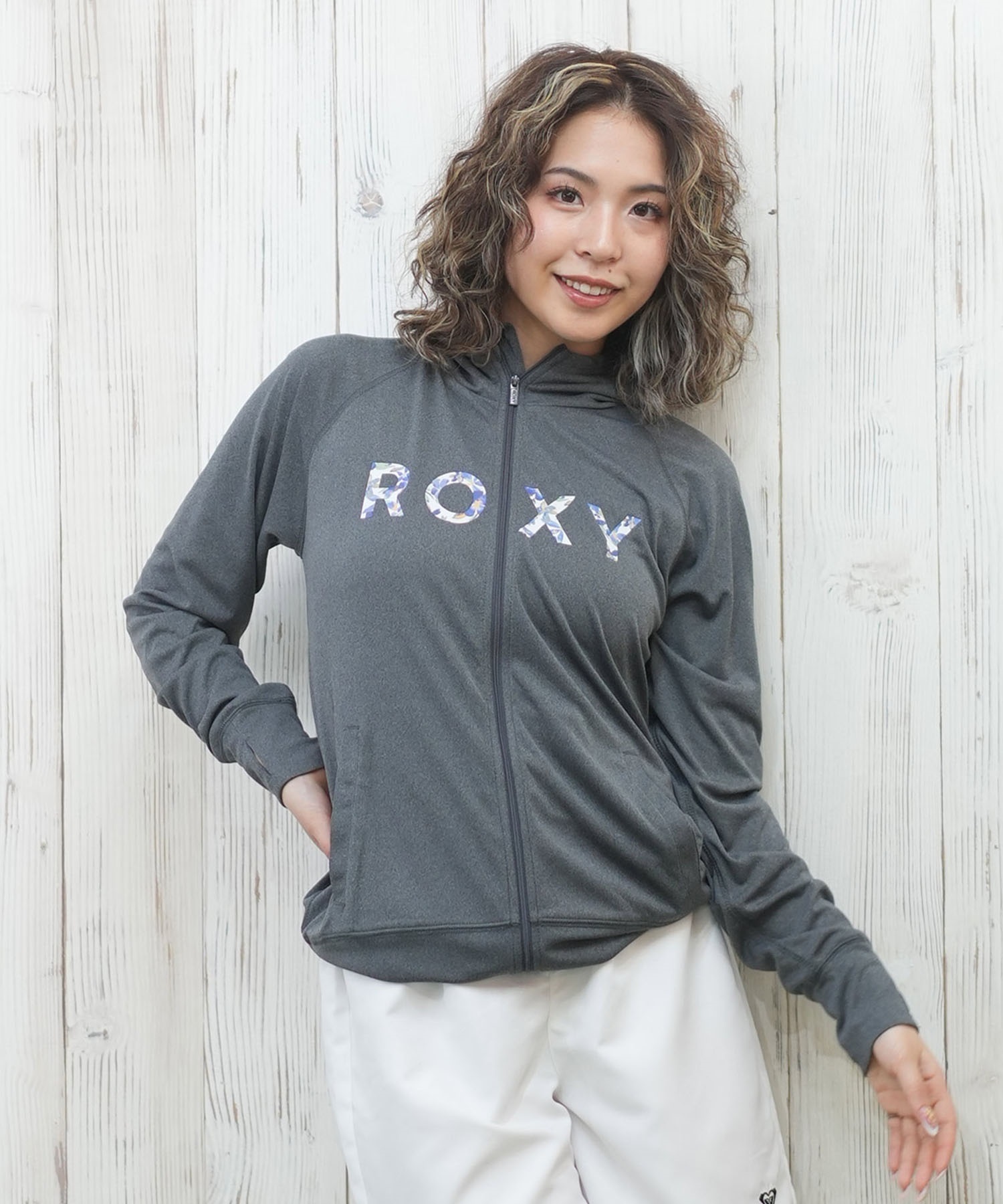 ROXY ロキシー ラッシュガード レディース パーカー ジップアップ 長袖 水陸両用 UVカット ARTSY FLORAL LOGO PARKA RLY251041(BLU-S)