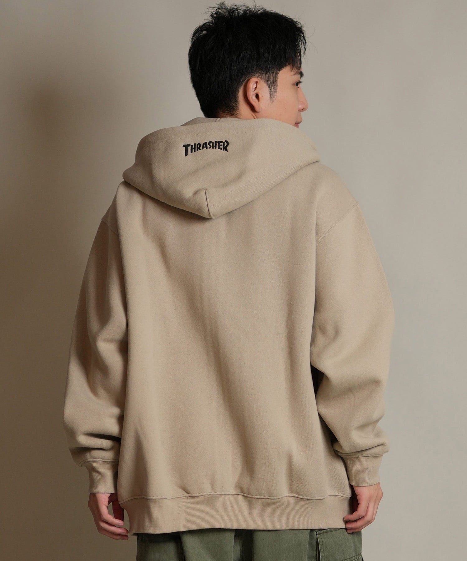 THRASHER スラッシャー ジップアップ パーカー メンズ スウェット フーディー ロゴ ワンポイント 裏起毛 254TH1PK065(WHT-M)