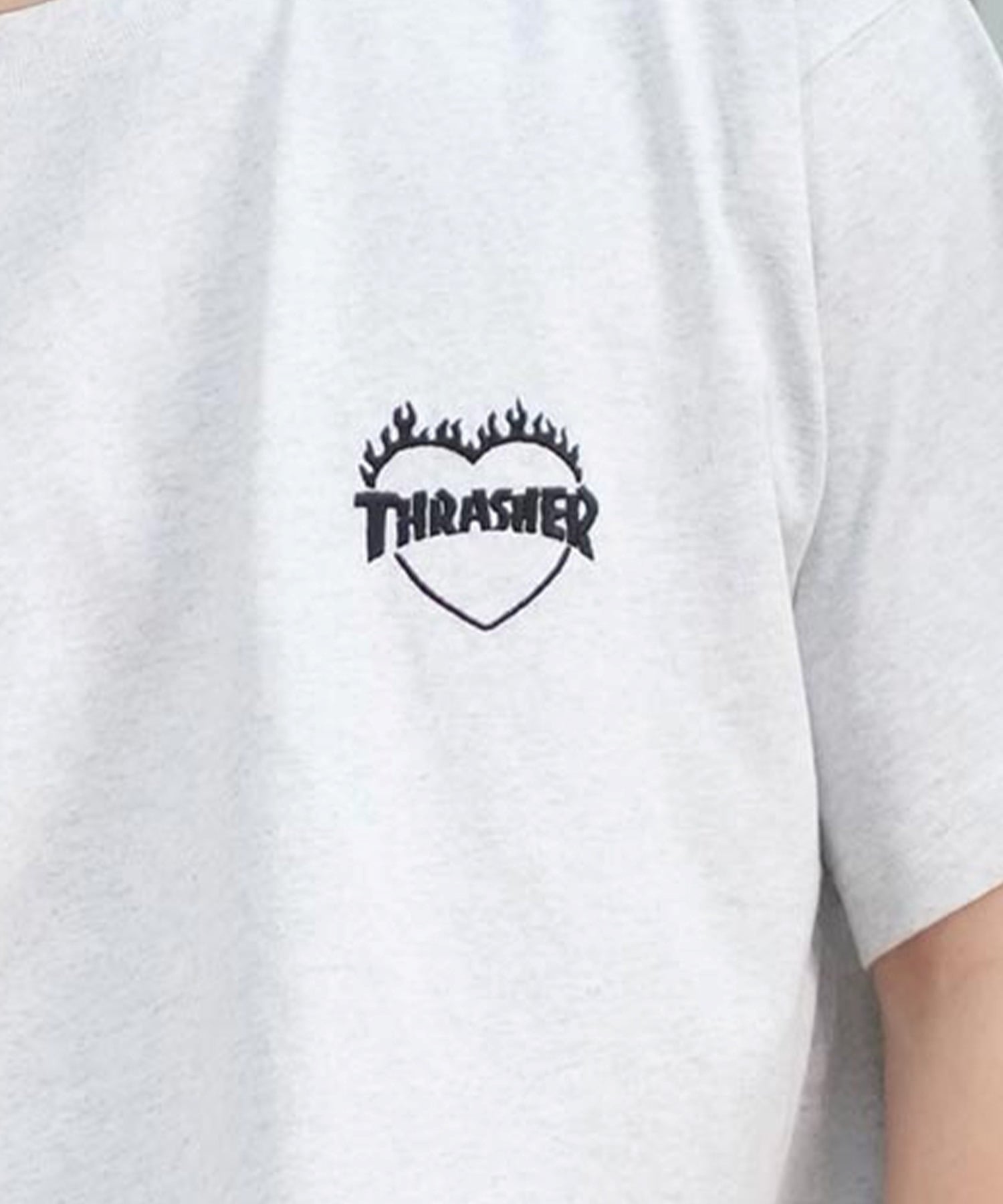 THRASHER スラッシャー 半袖 Tシャツ メンズ フロント刺繍 オーバーサイズ 252TH1ST040 ムラサキスポーツ限定(WHT-S)