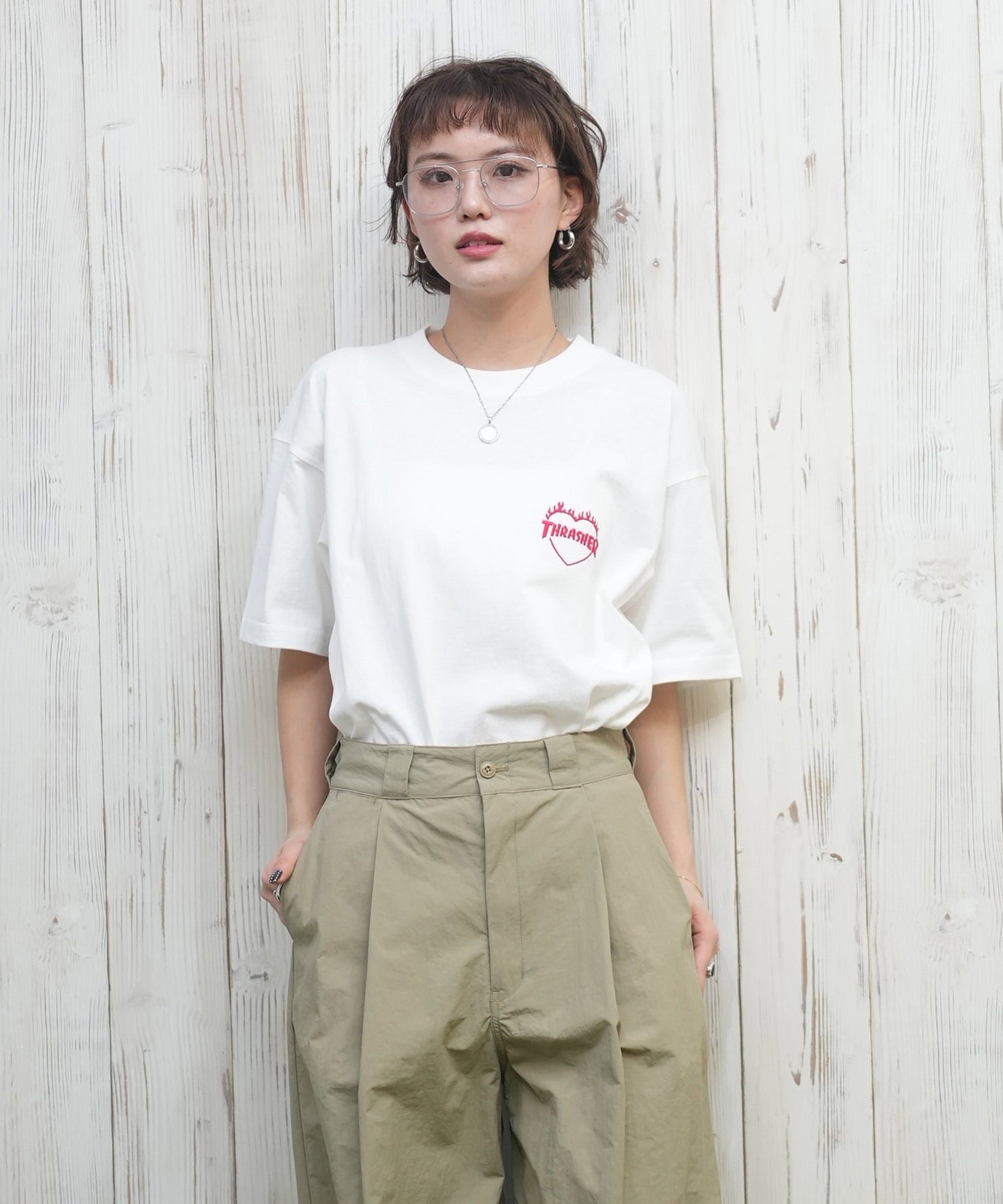 THRASHER スラッシャー 半袖 Tシャツ レディース バックプリント バーニングハート 252TH2ST030(WHT-1-M)