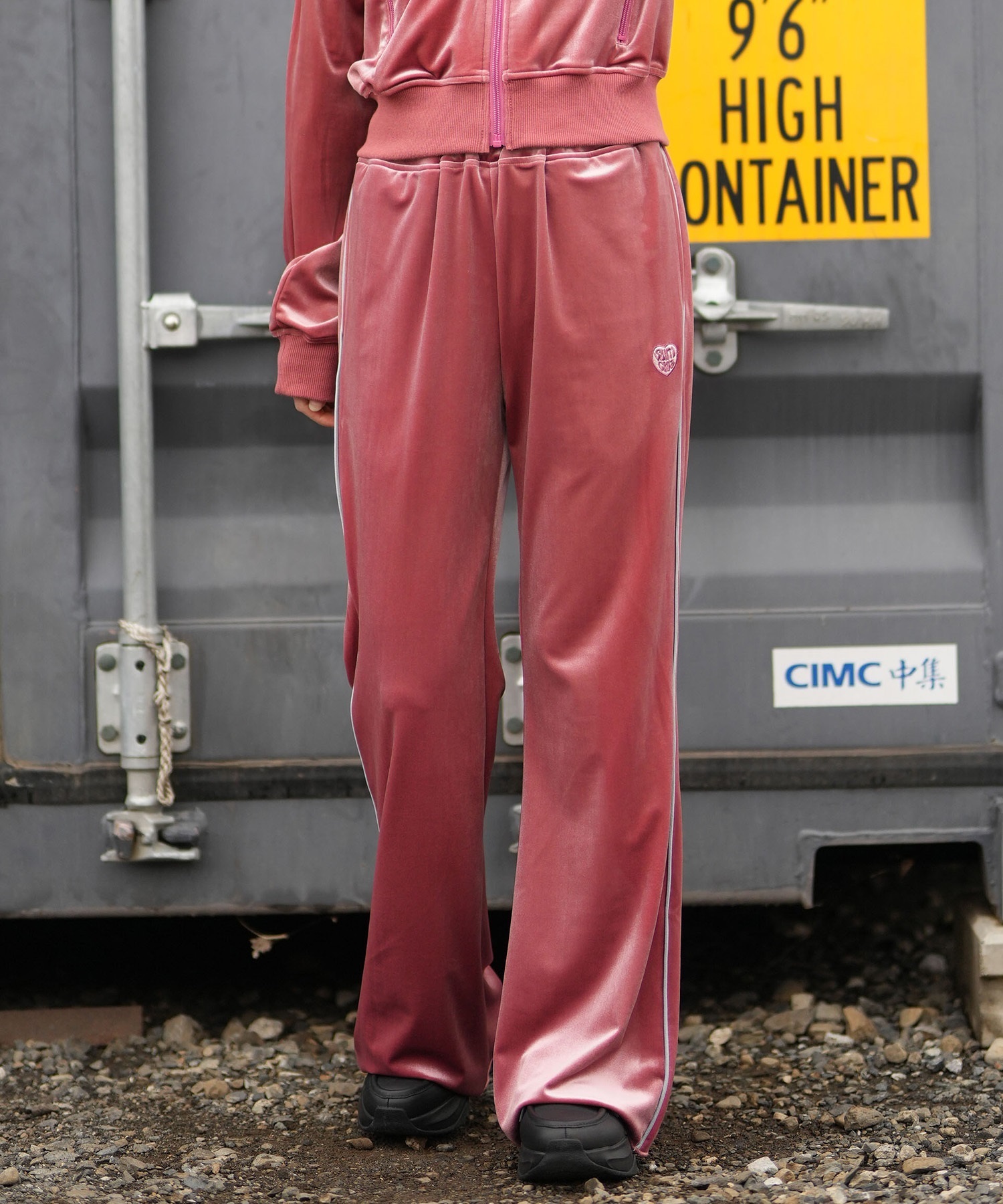 SANTACRUZ サンタクルーズ ロングパンツ レディース ベロア生地 セットアップ対応 502261531 ムラサキスポーツ限定(BLACK-M)