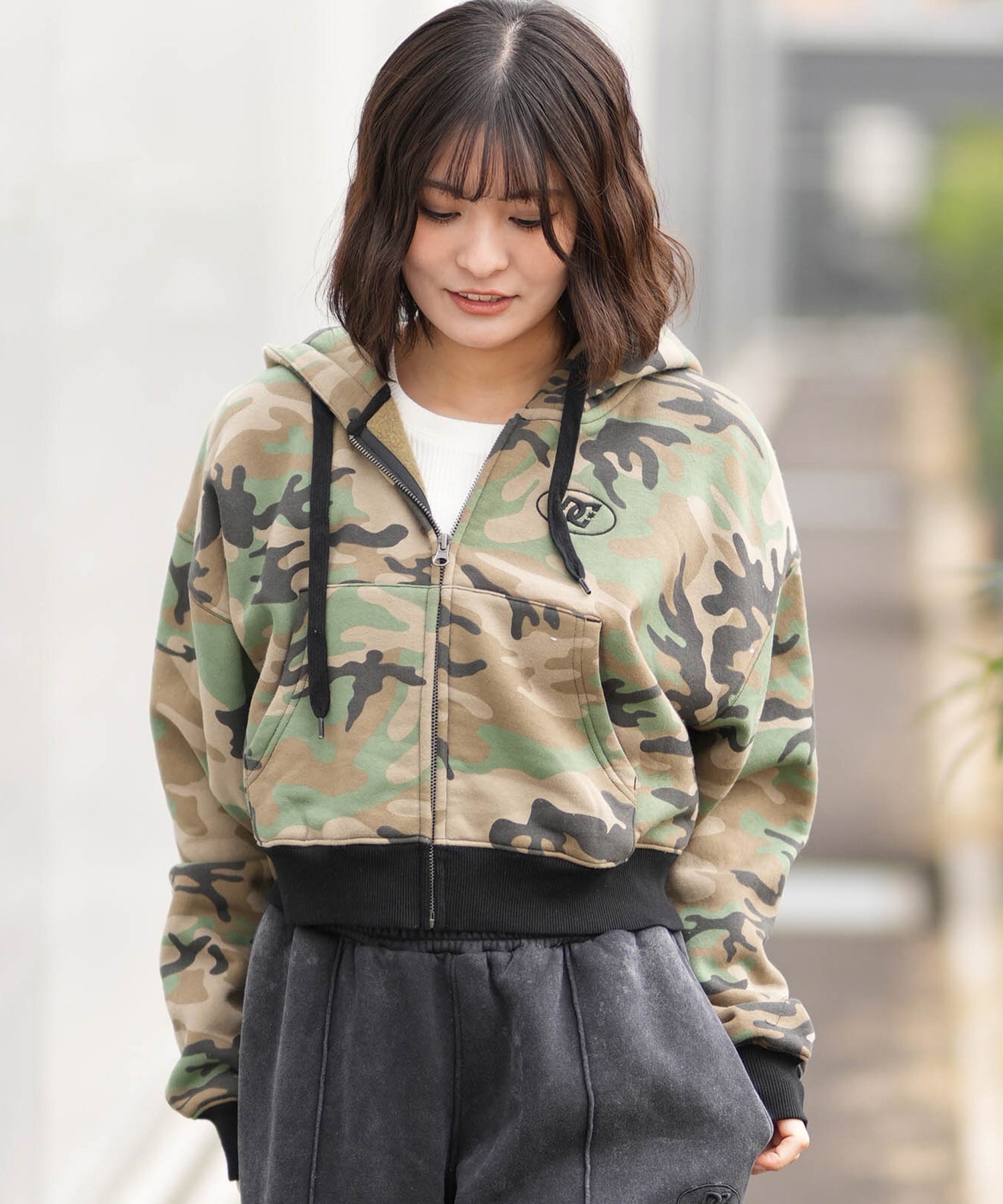 DC ディーシー ジップアップ パーカー レディース クロップド丈 ショート丈 26 WS HIDDEN SHORT Z LZH261309(BKS-M)