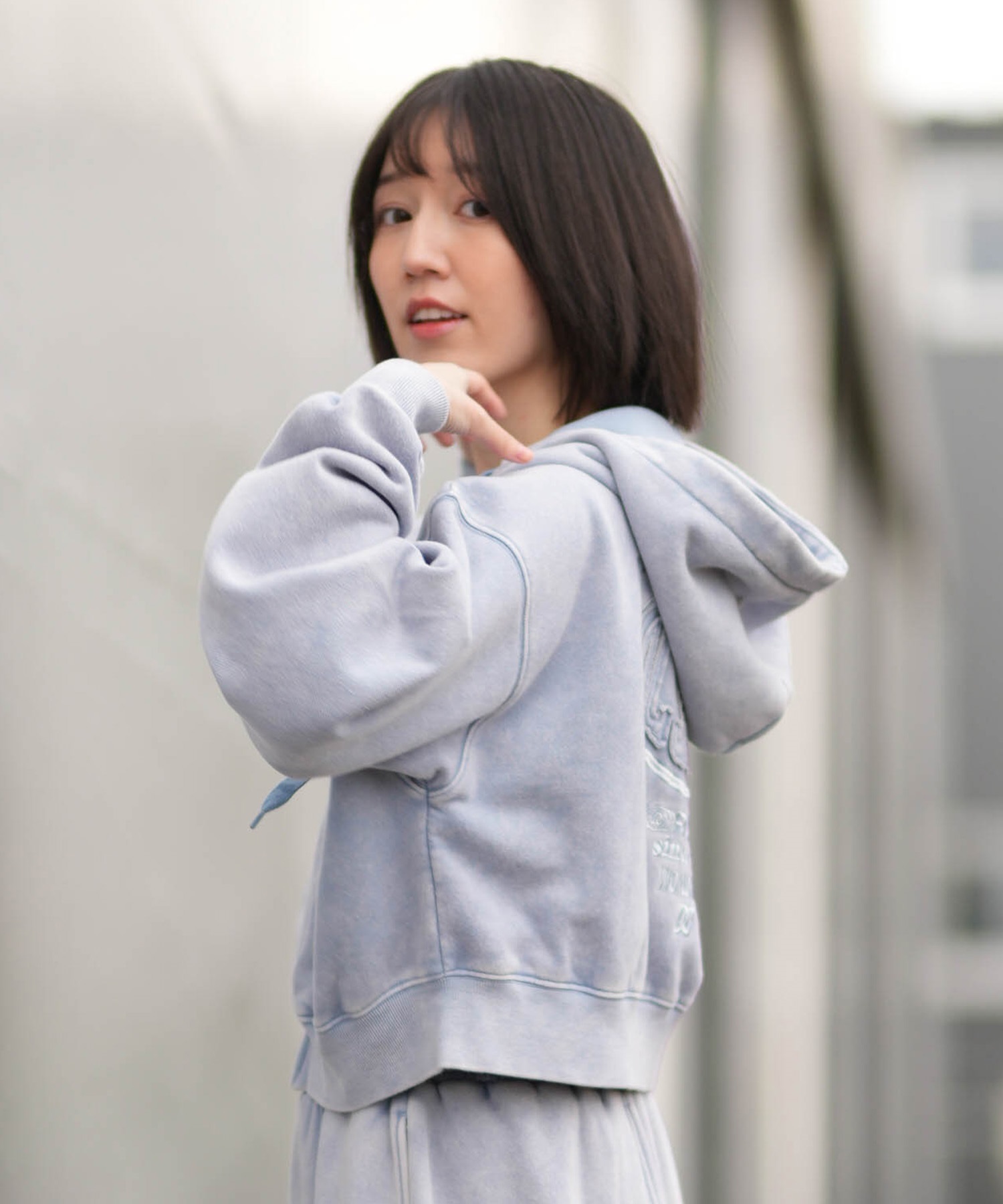 DC ディーシー ジップアップ パーカー レディース クロップド丈 ショート丈 26 WS HIDDEN SHORT Z LZH261309(BKS-M)