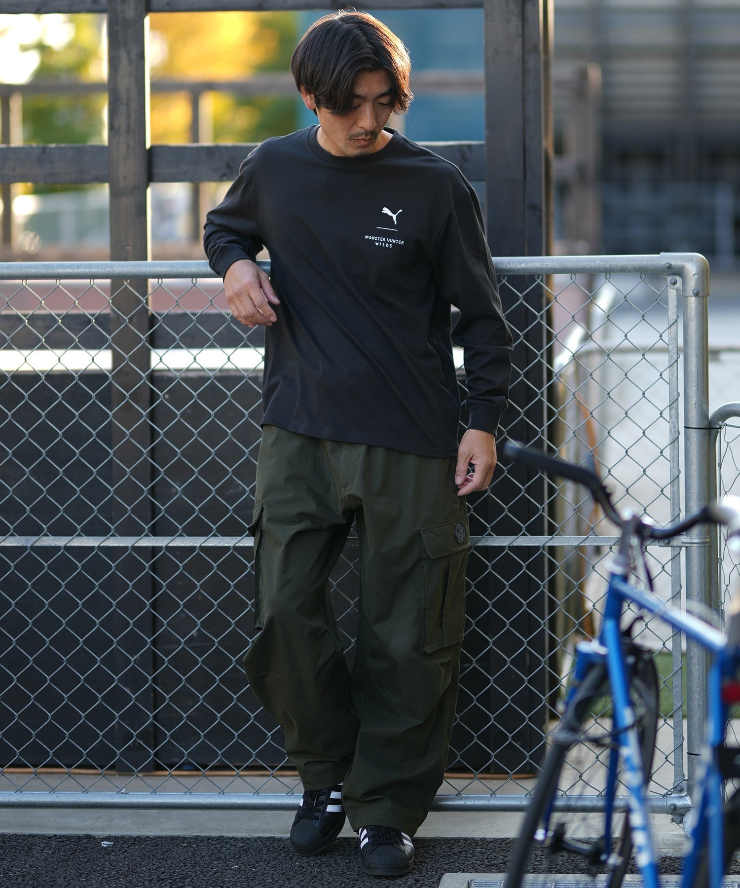 PUMA プーマ 長袖 Tシャツ ロンT メンズ モンスターハンターワイルズ コラボレーション 636485(01-M)