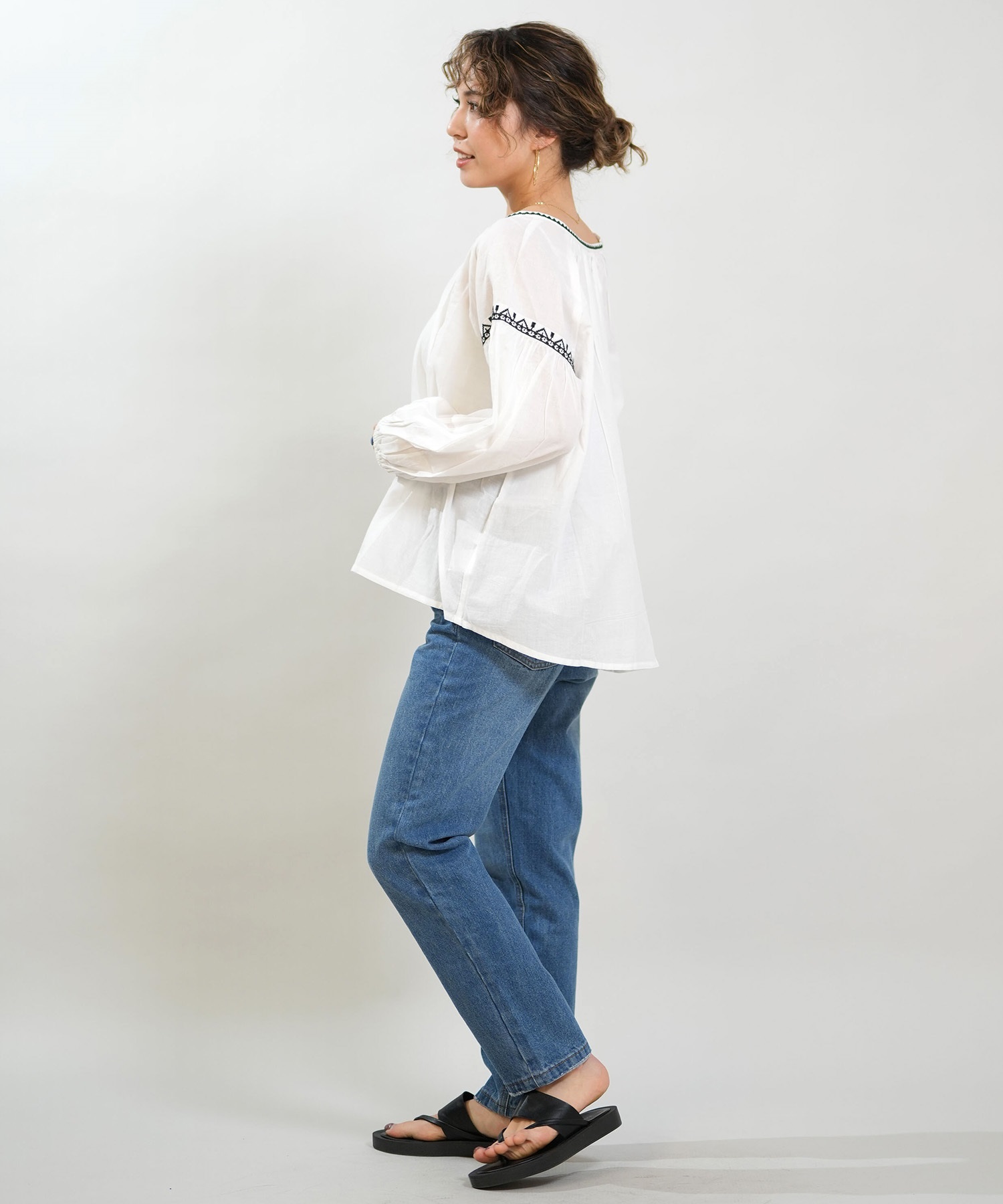 RIKKA FEMME リッカファム 長袖 シャツ レディース ブラウス 刺繍 キーネック RF6S-2601(WHT-FREE)