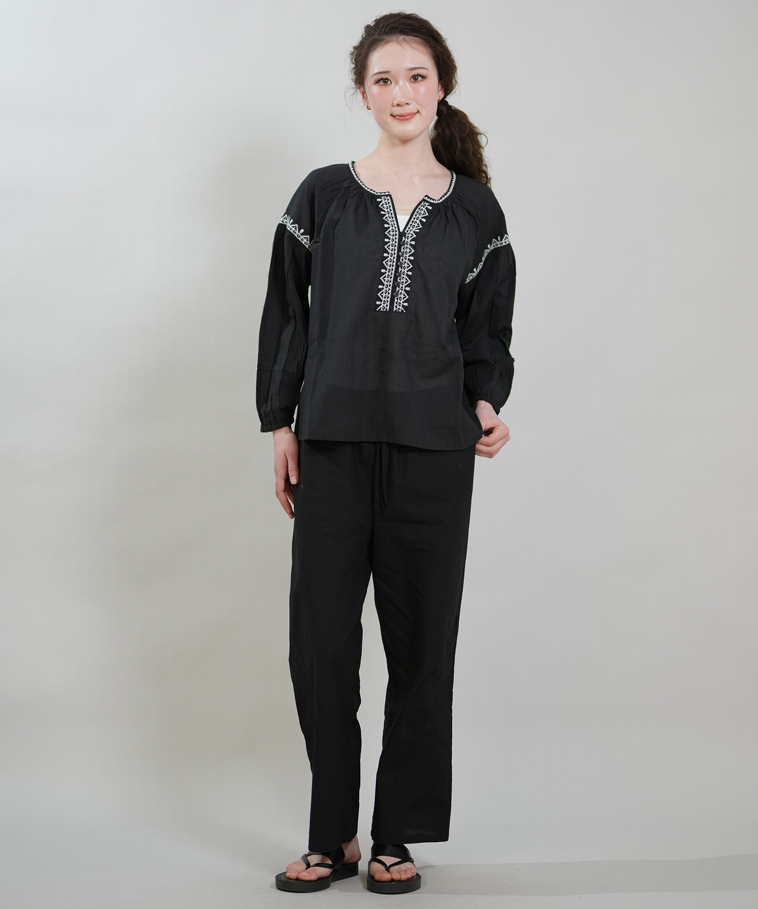 RIKKA FEMME リッカファム 長袖 シャツ レディース ブラウス 刺繍 キーネック RF6S-2601(WHT-FREE)