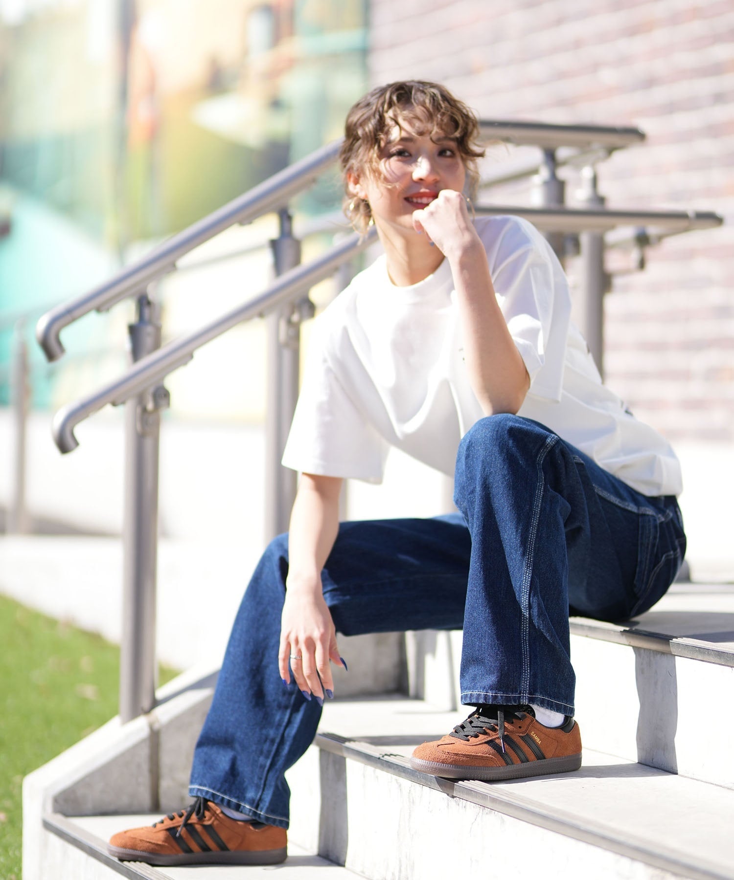 [421261958 HQ9286] スライド04